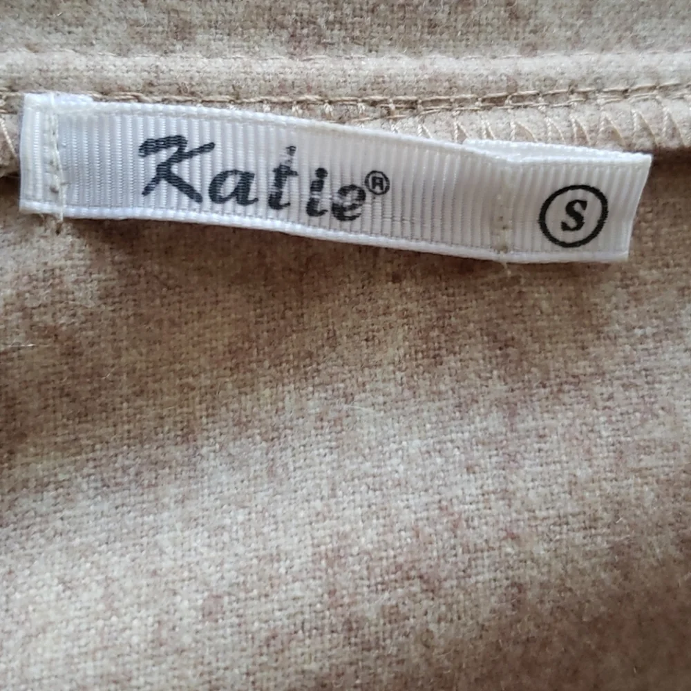 Adorable Jacket! 💙🌈🛍 - Picture 5 of 6
